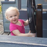 Julie Moyer Photo 26