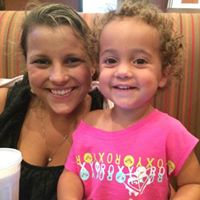 Liz Andersen Photo 17