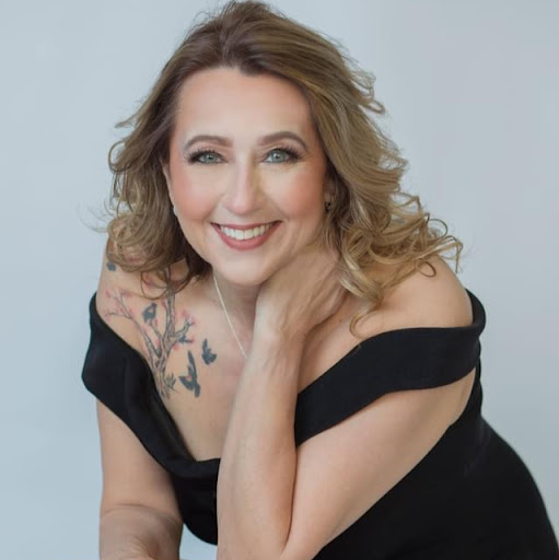 Wendy Roberts Photo 23 Wendy Roberts Photo 23