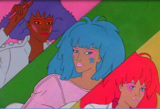 Sarah Langdon Photo 13