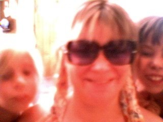 Julie Robertson Photo 30