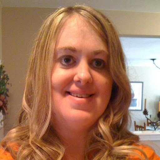 Megan Feldmann Photo 11