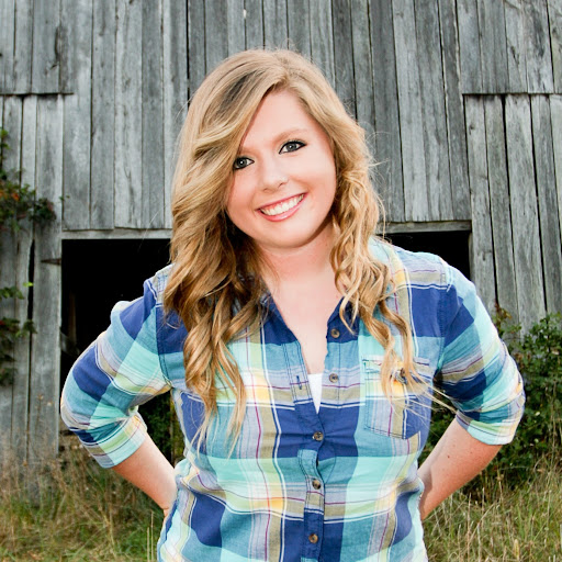 Julia Ellis Photo 30