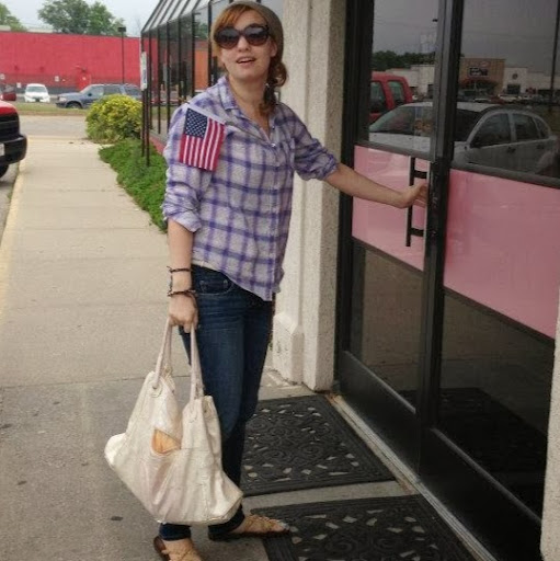 Megan Mccoy Photo 17