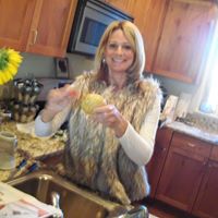 Elizabeth Atkinson Photo 27