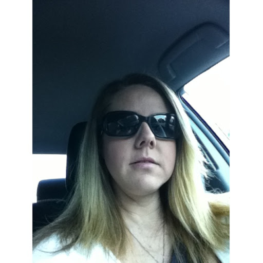 Jennifer Hanner Photo 15