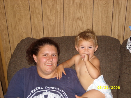 Ashley Lowe Photo 12
