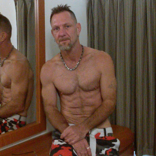 Robert Lester Photo 18