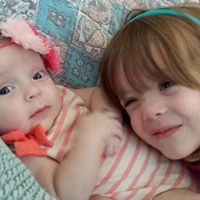 Elizabeth Hollowell Photo 9