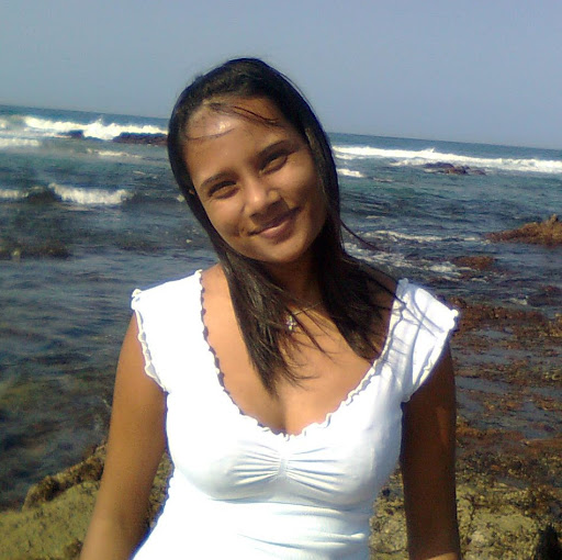 Stephanie Stephen Photo 3