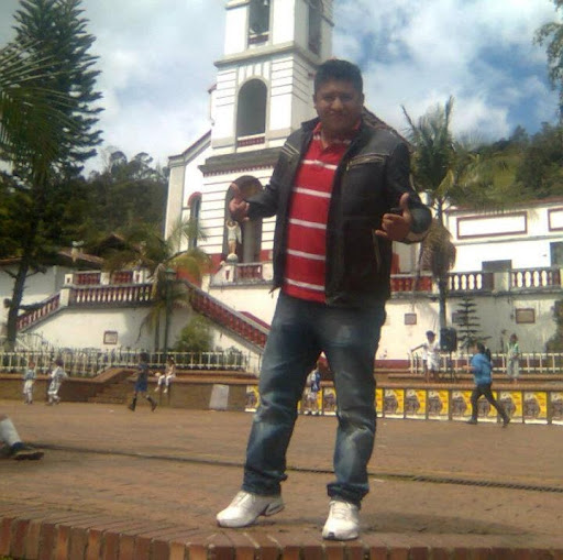 Alexander Suarez Photo 18