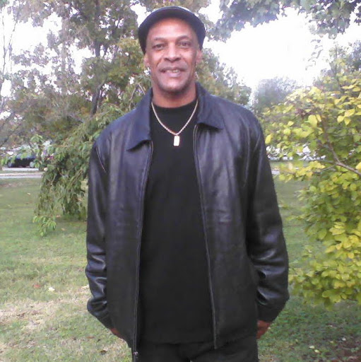 Elliott Harris Photo 39