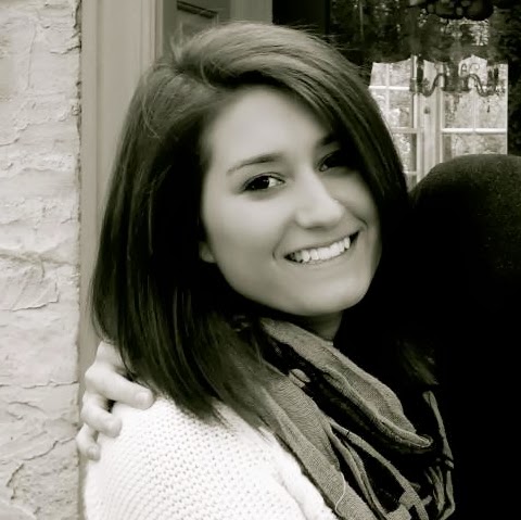 Elizabeth Kuhn Photo 34