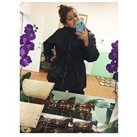 Elizabeth Sierra Photo 18