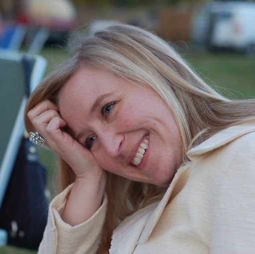 Anne Henderson Photo 26
