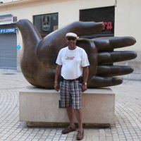 Lawrence Sharp Photo 35