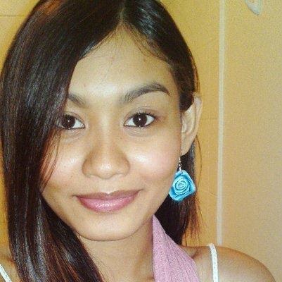 April Brady Photo 40