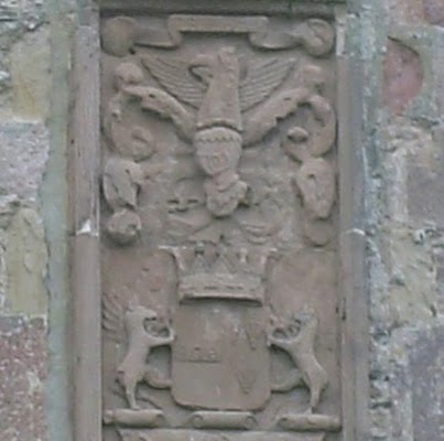 Julia Leslie Photo 22