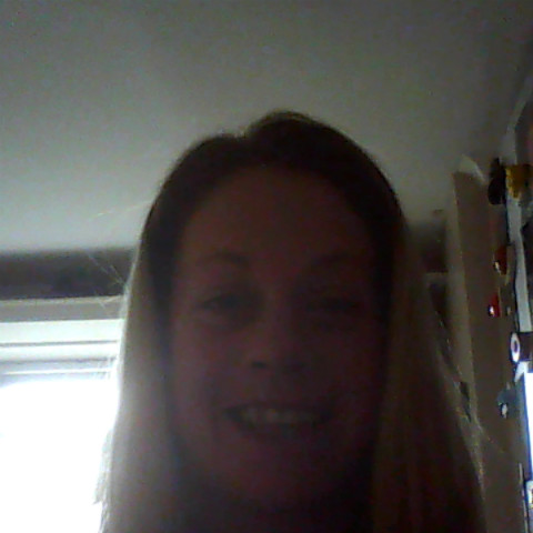 Claire Hunt Photo 13