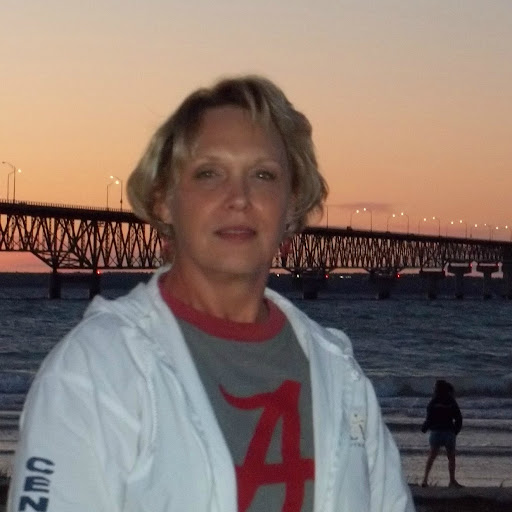 Lynn Matthews Photo 38