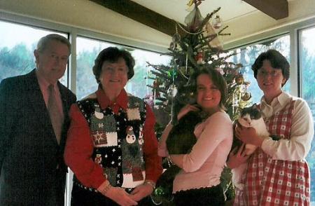 Linda Moore Photo 19
