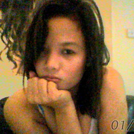 April Santos Photo 11