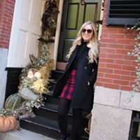 Victoria George Photo 21