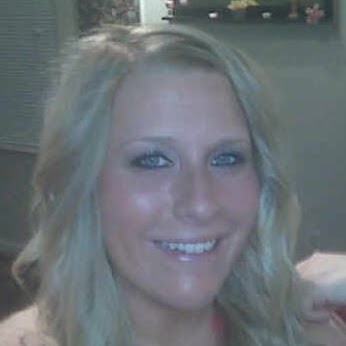 Sara Schmidt Photo 34