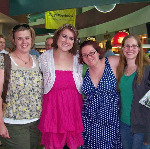 Erin Anderson Photo 33 Erin Anderson Photo 33