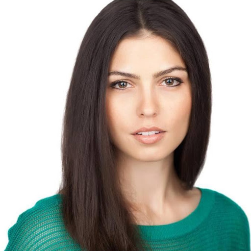 Kristen Nunez Photo 10