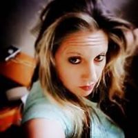 Erika Warren Photo 20