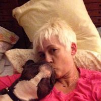 Elizabeth Everett Photo 43