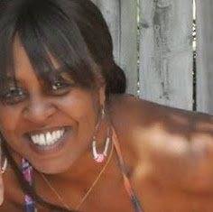 Shelley Simpson Photo 8