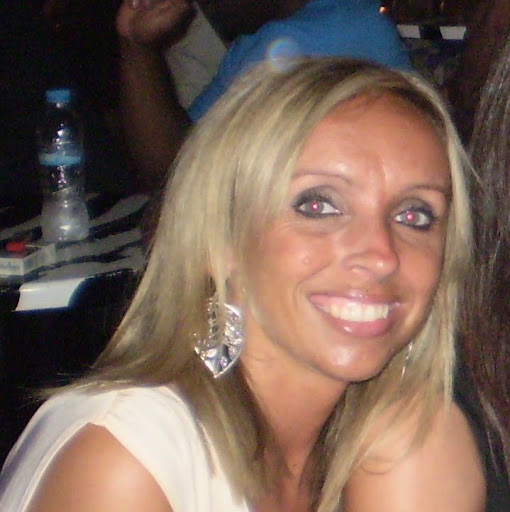 Michelle Simpson Photo 27