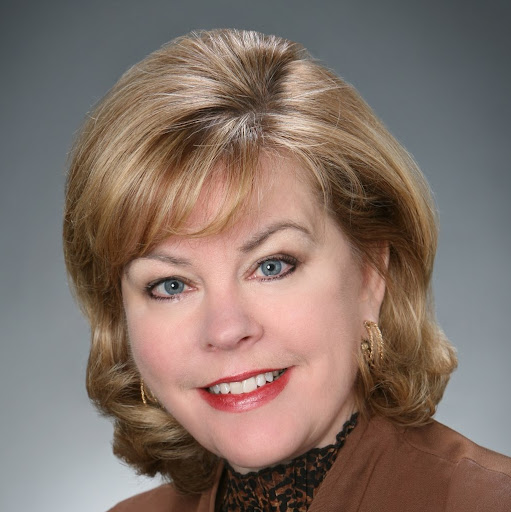 Elaine White Photo 30