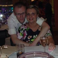 Sarah Benham Photo 29
