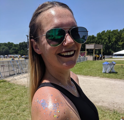 Michelle Albrecht Photo 13