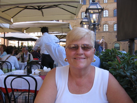 Maureen Roberts Photo 18