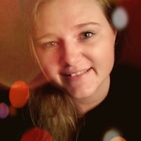 Lisa Hermann Photo 6