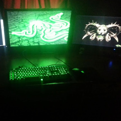 Steven Simmons Photo 40