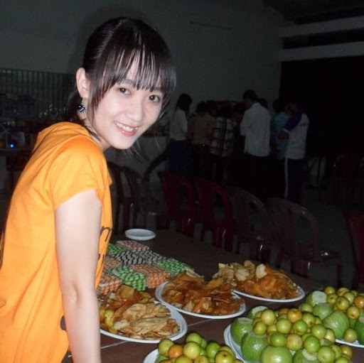 Darlene Tran Photo 11