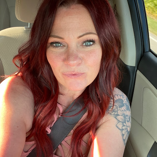 Danielle Dillard Photo 17