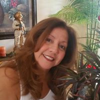 Julie Quintanilla Photo 8