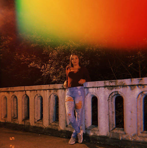 Danielle Short Photo 18