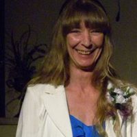 Michelle Donahue Photo 11