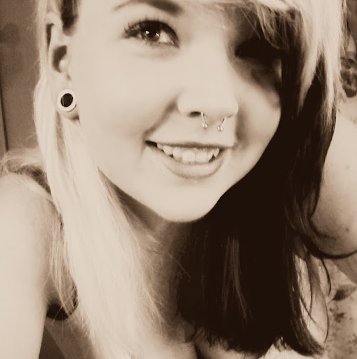 Theresa Anderson Photo 14