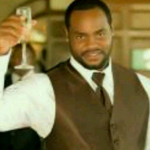 Roderick Walker Photo 8