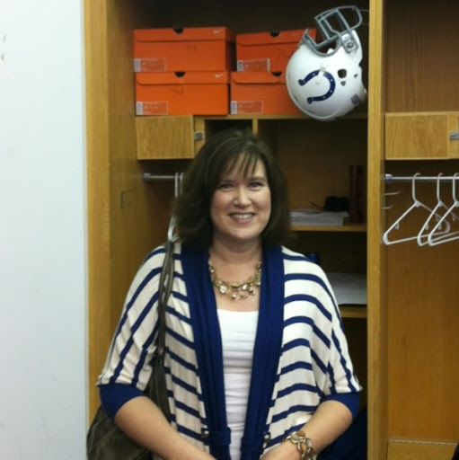 Renee Long Photo 12