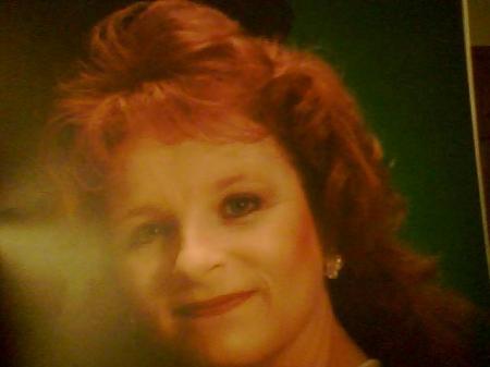 Carolyn Harris Photo 35
