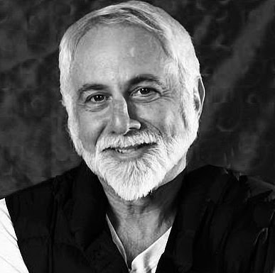 Dennis Hays Photo 25